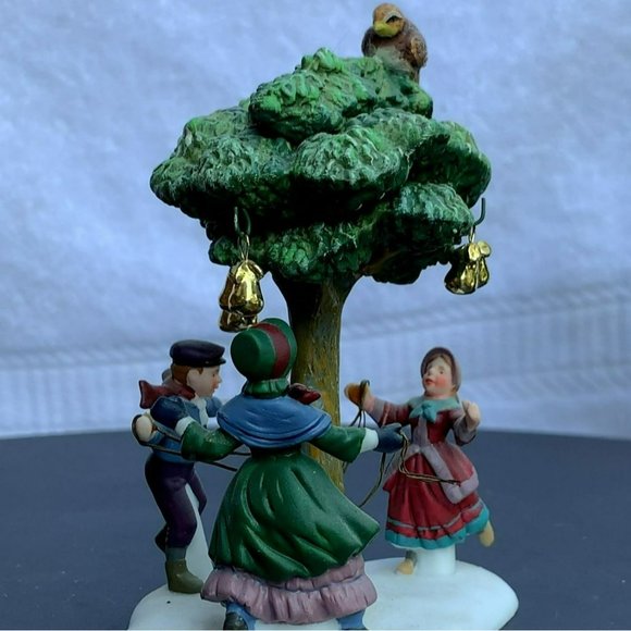 Dept 56 A Partridge in a Pear Tree 12 Days of Dicken's Christmas Figurine - 1995 - Picture 5 of 12